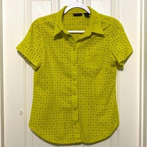 New York & Company Eyelets button shirt size L in lime yellow color